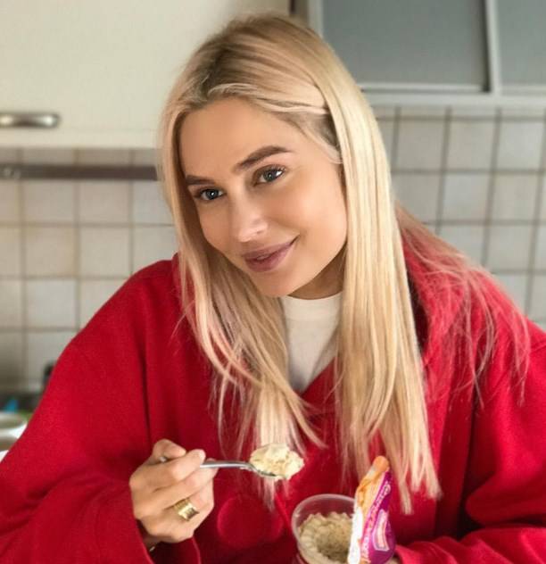 Наталья Рудова опубликовала снимки юного тела в бикини