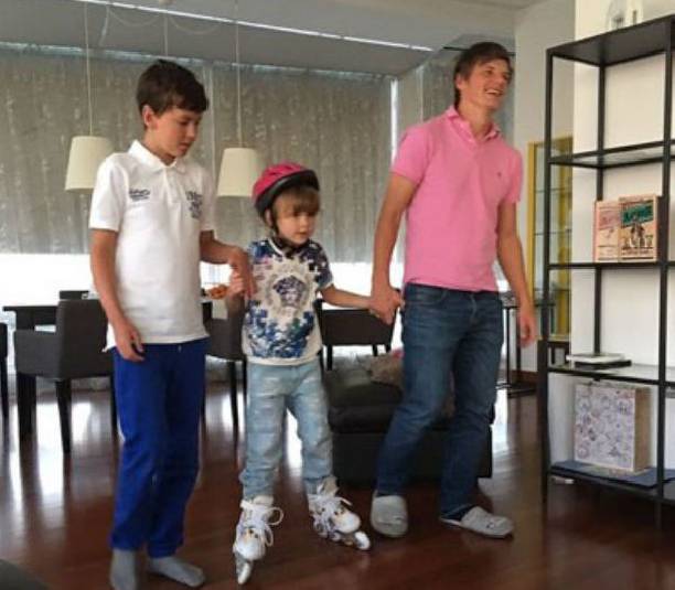Супруга Андрея Аршавина показала семейное фото
