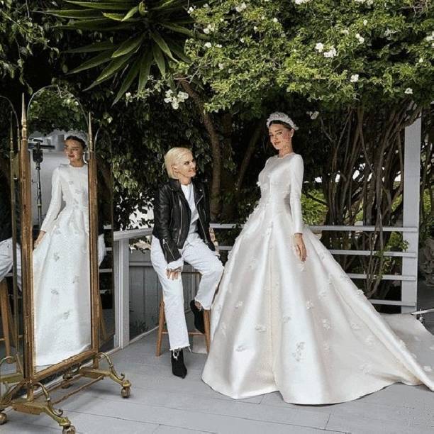 Поклонники обсуждают первые свадебные фотографии Миранды Керр и Эвана Шпигеля