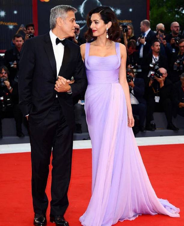 Джордж и Амаль Клуни впервые посетили светское мероприятие после рождения детей