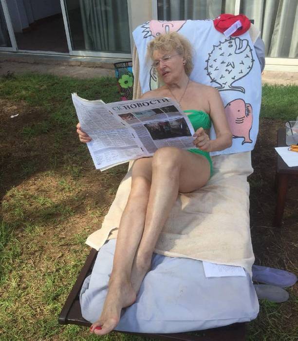 81-летняя Светлана Дружинина поделилась снимком в купальнике