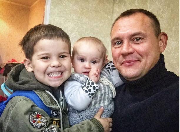Степан Меньщиков попрощался с супругой