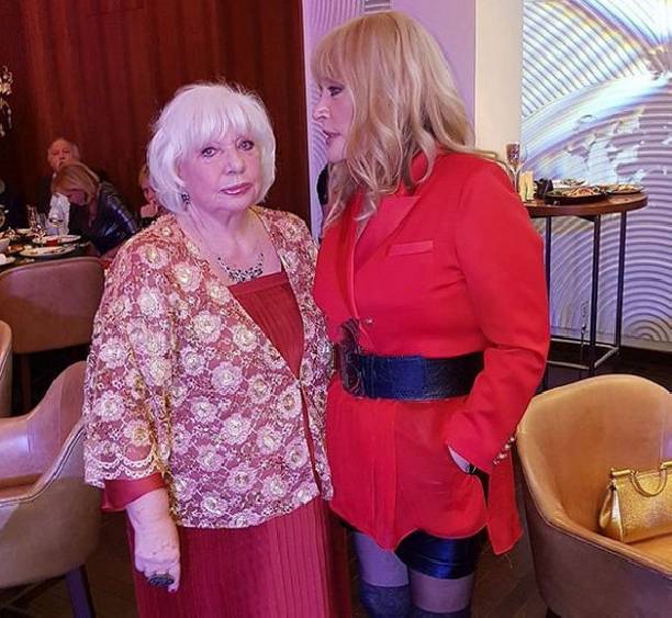 Алла Пугачева выглядит гораздо лучше, чем на опубликованной архивной фотографии