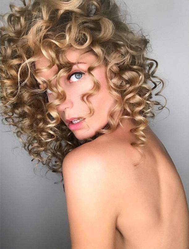 Гарик Харламов дал добро Кристине Асмус на эротические фотосессии