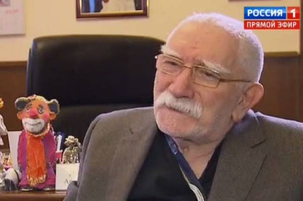 Жена Армена Джигарханяна не верит, что друзья купили ему квартиру
