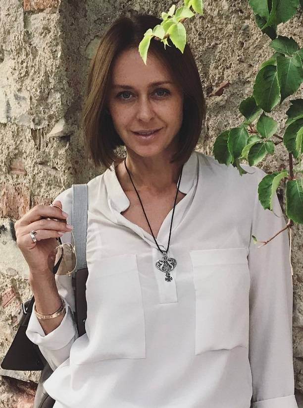Поклонники поразились худобой и длиной ног дочек Григория Лепса