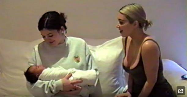 Обнародованы первые фото новорожденной дочери Ким Кардашьян