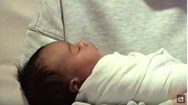 Обнародованы первые фото новорожденной дочери Ким Кардашьян
