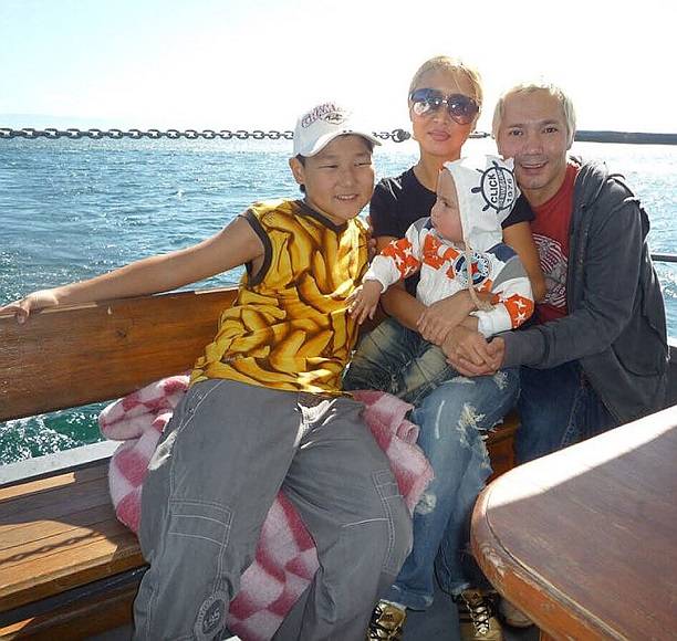 У Олега Яковлева нашлась законная жена