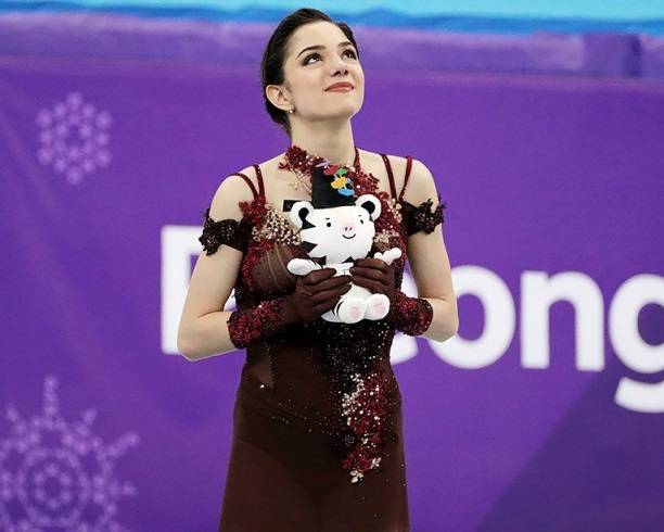 Как Алина Загитова расслабляется после Олимпиады: в Сеть попало видео