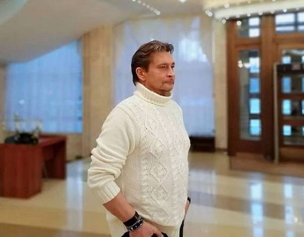 Александр Домогаров категорически опроверг обвинения в алкоголизме