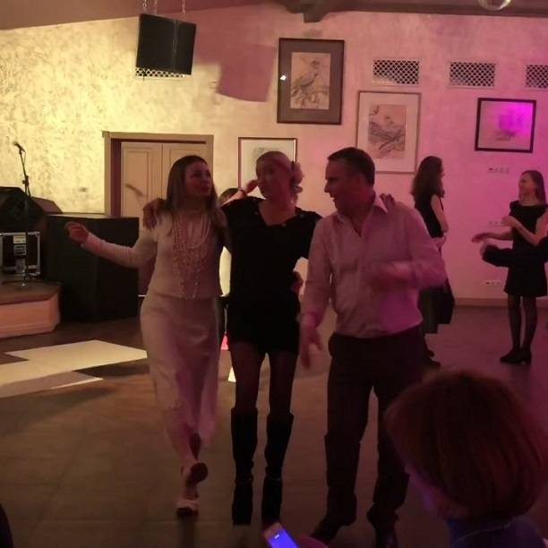Корявые танцы Анастасии Волочковой насмешили публику