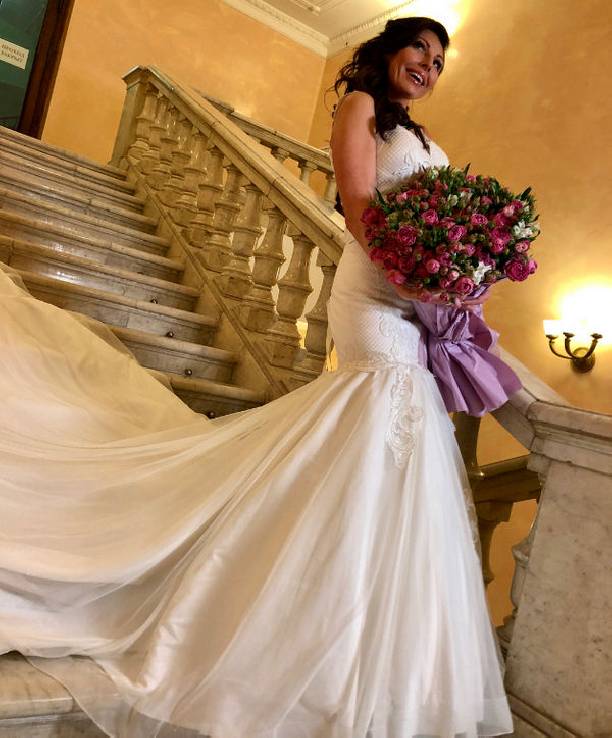 Наталья Бочкарева заинтриговала снимками в свадебном платье