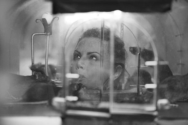Елена Галицына устроила экстремальную фотосессию в глухом лесу