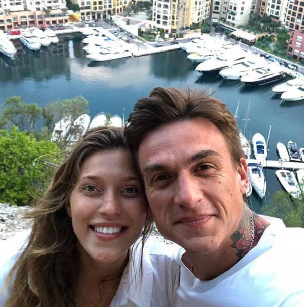 Помолвленные Регина Тодоренко и Влад Топалов проводят отпуск в Монако