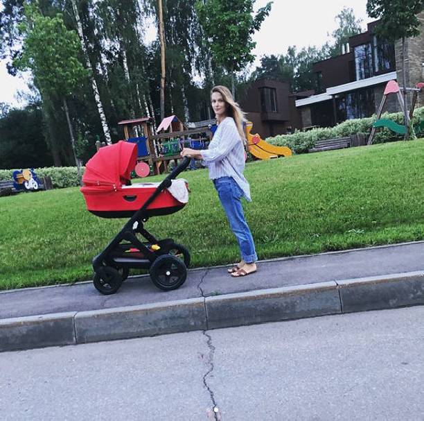 Светлана Иванова впервые раскрыла пол младшего ребенка