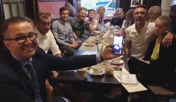 Стало известно имя новой подружки Сергея Шнурова Стало известно имя новой подружки Сергея Шнурова