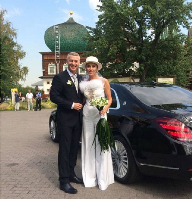 Екатерина Архарова отправилась на собственную свадьбу без платья