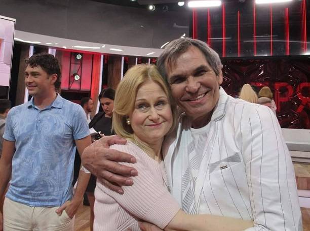 57-летняя Дарья Донцова разделась для откровенной фотосессии