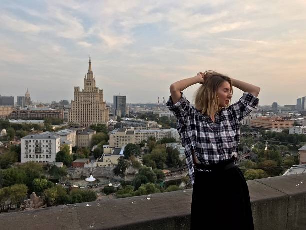 Певица ZABAVA объединила своей песней «МИГ» людей со всего мира