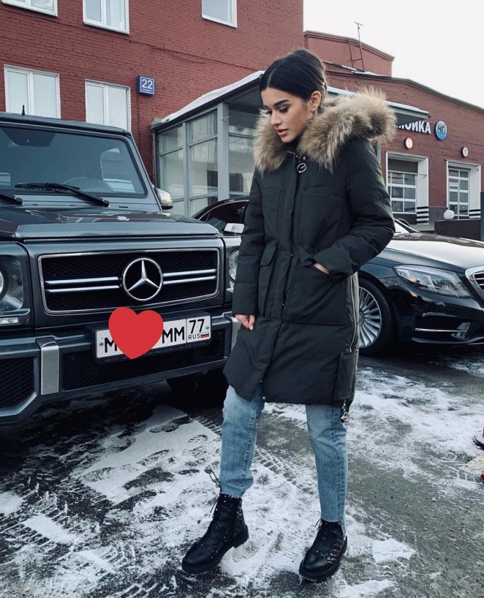 Ксению Бородину высмеяли за глупое позёрство