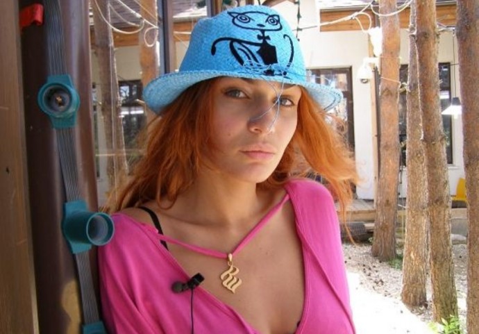 "Когда у мужчины побрит лобок и яйца - это нормально": Алена Водонаева дала высокоинтеллектуальное интервью каналу "Нежный редактор"