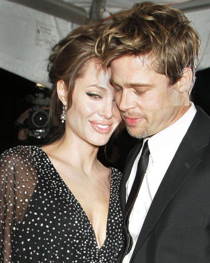 Анджелина Джоли перешла на новый уровень отношений с Брэдом Питтом