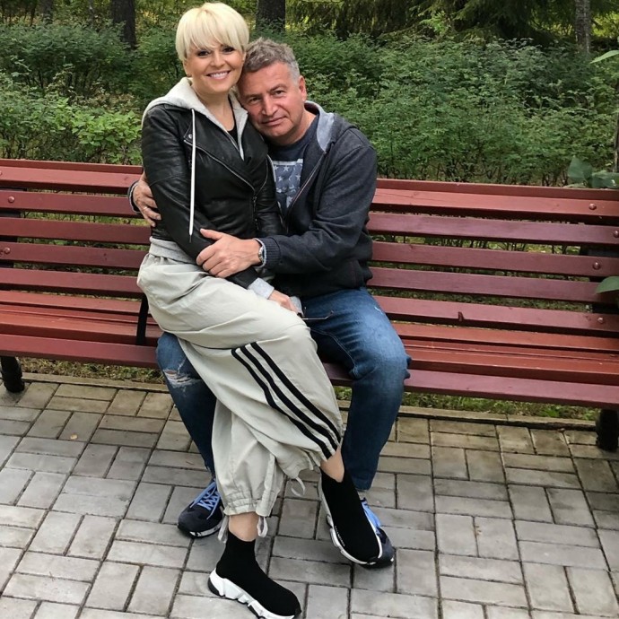 Даже гостевой брак не спасает Анжелику Варум и Леонида Агутина от скандалов Даже гостевой брак не спасает Анжелику Варум и Леонида Агутина от скандалов
