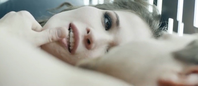 Лукерья Ильяшенко рассказала, как снималась её постельная сцена с Алексеем Чадовым