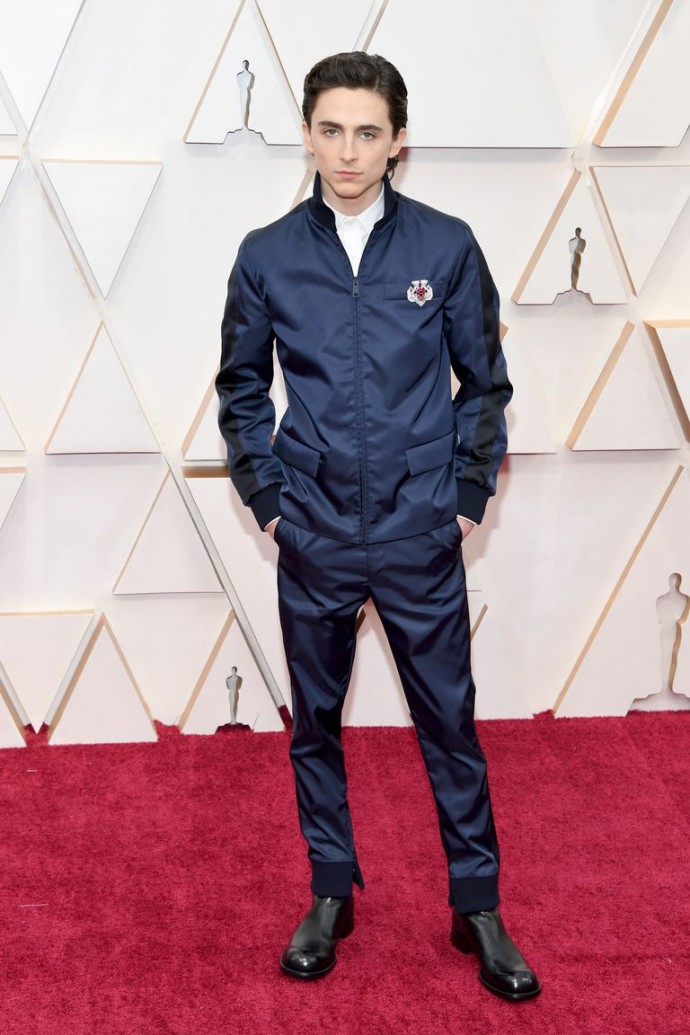 Тимоти Шаламе сравнили с грузчиком из-за неудачного образа на "Оскаре-2020"