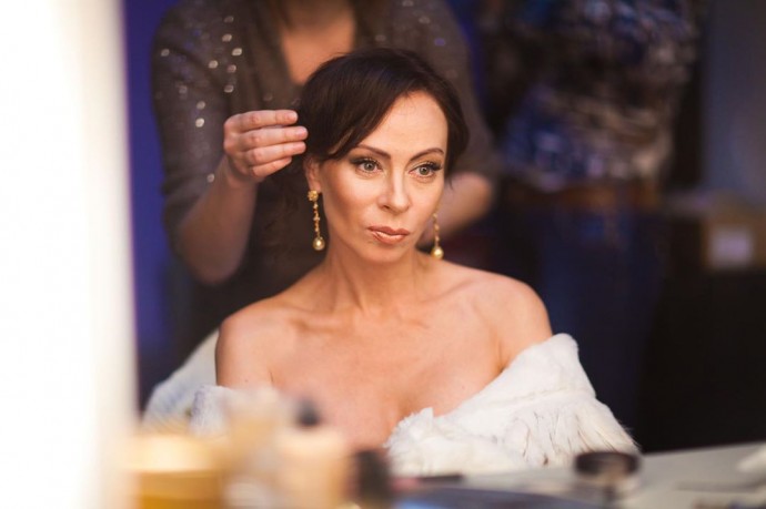Марина Хлебникова приходит в себя после самоубийства мужа