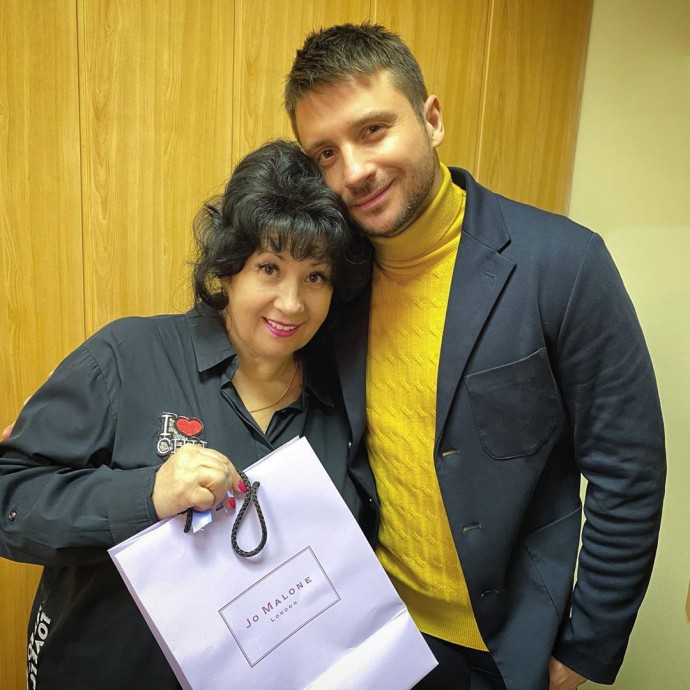 Сергей Лазарев показал милое видео с сыном и дочкой
