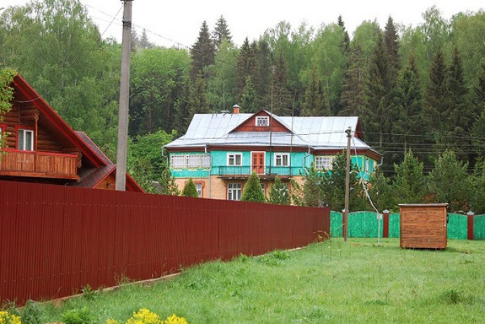 Усадьба Людмилы Зыкиной выставлена на продажу