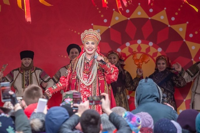 Надежда Бабкина впервые вышла на связь, записав видео-обращение к поклонникам