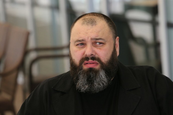 Максим Фадеев заявил, что сотрудники MALFA регулярно его обворовывали