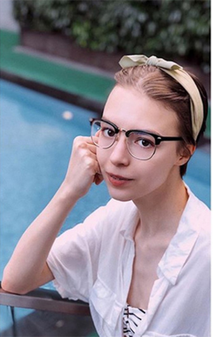 "В отце я разочарован": Дочь Михаила Ефремова отреагировала на смерть водителя, пострадавшего в аварии
