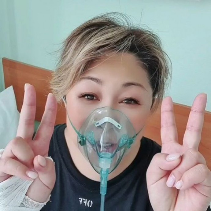 "Не могу без кислорода": заразившаяся коронавирусом Анита Цой обратилась к поклонникам из больницы
