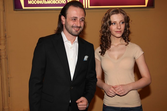 Илья Авербух прокомментировал свои отношения с Лизой Арзамасовой