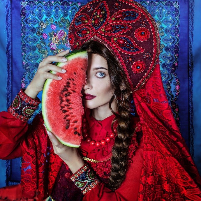 «Было трудно»: звездный фотограф Маргарита Карева поделилась историями из жизни