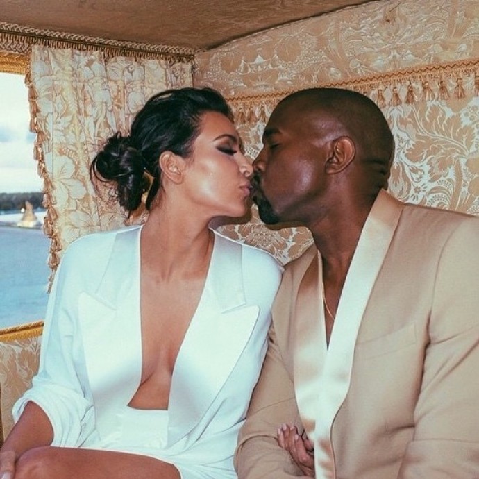 "Чуть не убил свою дочь": Канье Уэст вспомнил, как Ким Кардашьян готовилась к аборту "Чуть не убил свою дочь": Канье Уэст вспомнил, как Ким Кардашьян готовилась к аборту