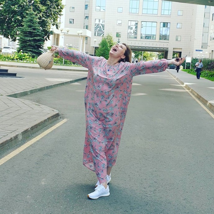 "Хочется смеяться и выть одновременно": Елена Ксенофонтова выиграла суд против бывшего мужа - адвоката