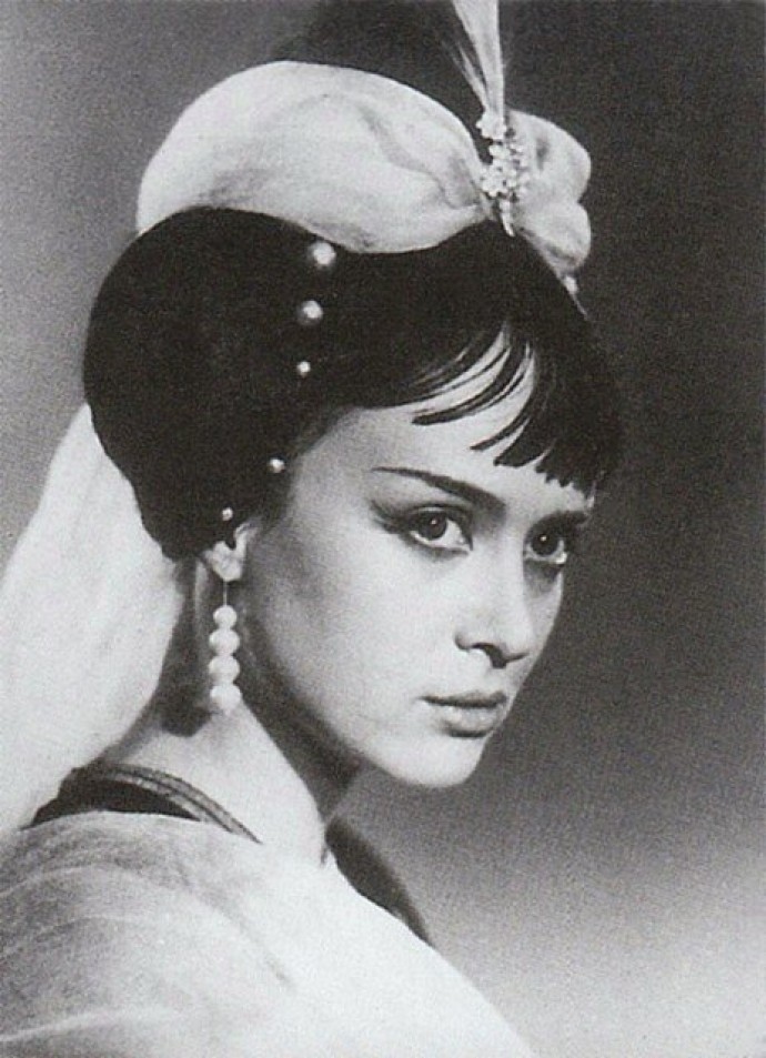 Ириной печерниковой. Ирина Печерникова. Ирина Печерникова актриса. Ирина Печникова актриса. Ирина Печерникова фото.