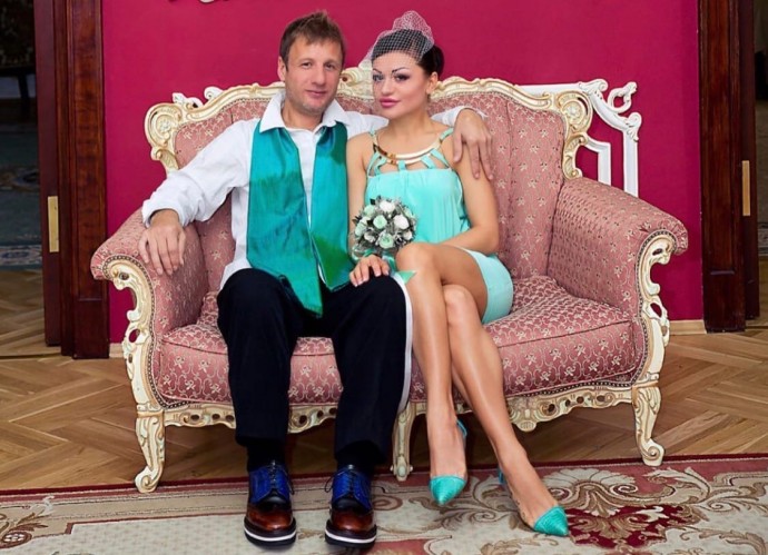 https://www.paparazzi.ru/upload/wysiwyg_files/img/1600088529.jpg https://www.paparazzi.ru/upload/wysiwyg_files/img/1600088529.jpg