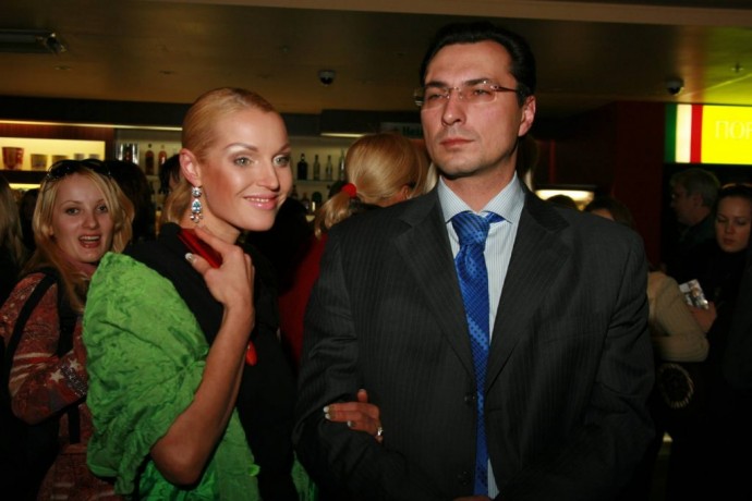 Бывший муж Анастасии Волочковой подарил возлюбленной кольцо за 25 миллионов рублей