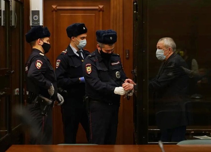 Михаил Ефремов может получить еще два года тюрьмы