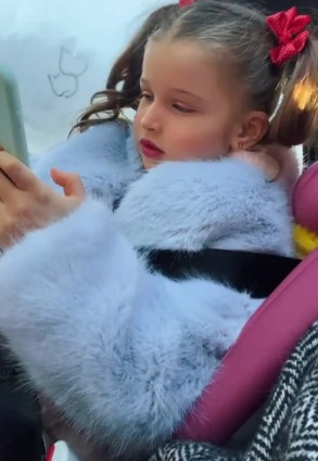 Ксения Бородина подарила 5-летней дочери брендовую норковую шубу