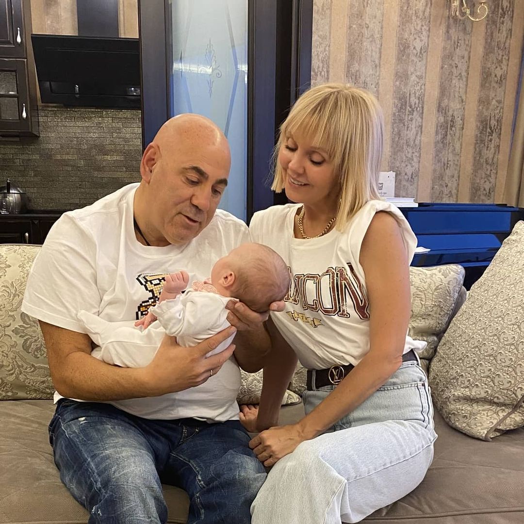 "Она ему не родная": Иосиф Пригожин и Валерия провели время с внучкой