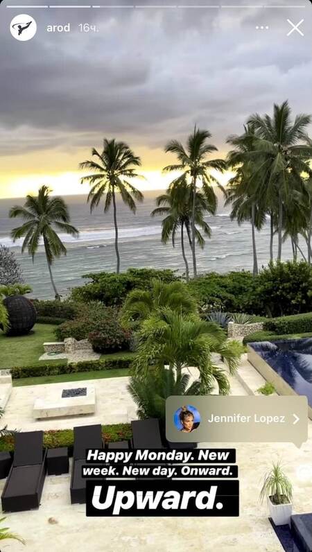 На фоне скандала из-за измены и отмены свадьбы, Алекс Родригес отправился на Карибы к Дженнифер Лопес