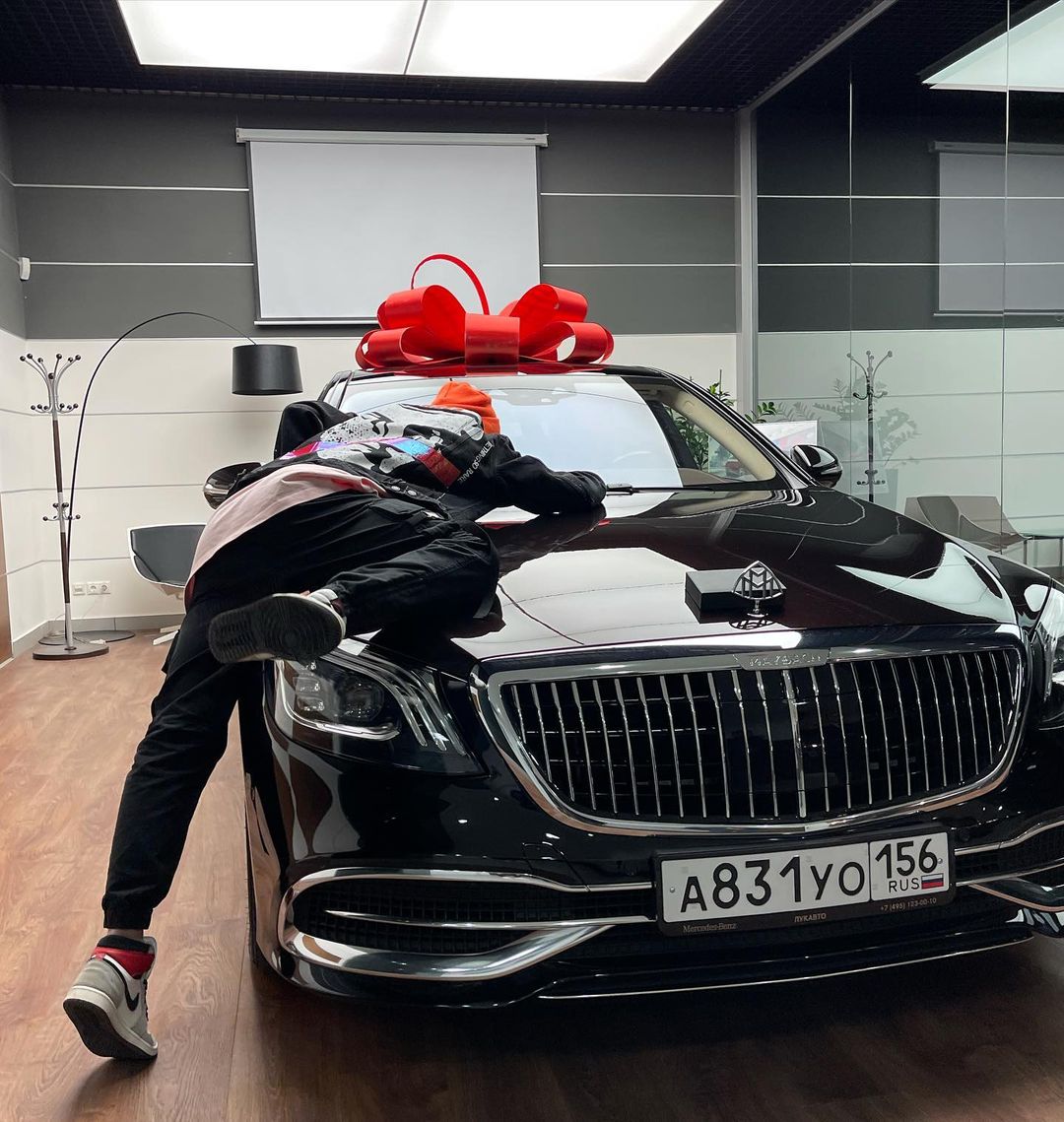 Даня Милохин купил люксовый автомобиль стоимостью свыше 10 миллионов рублей