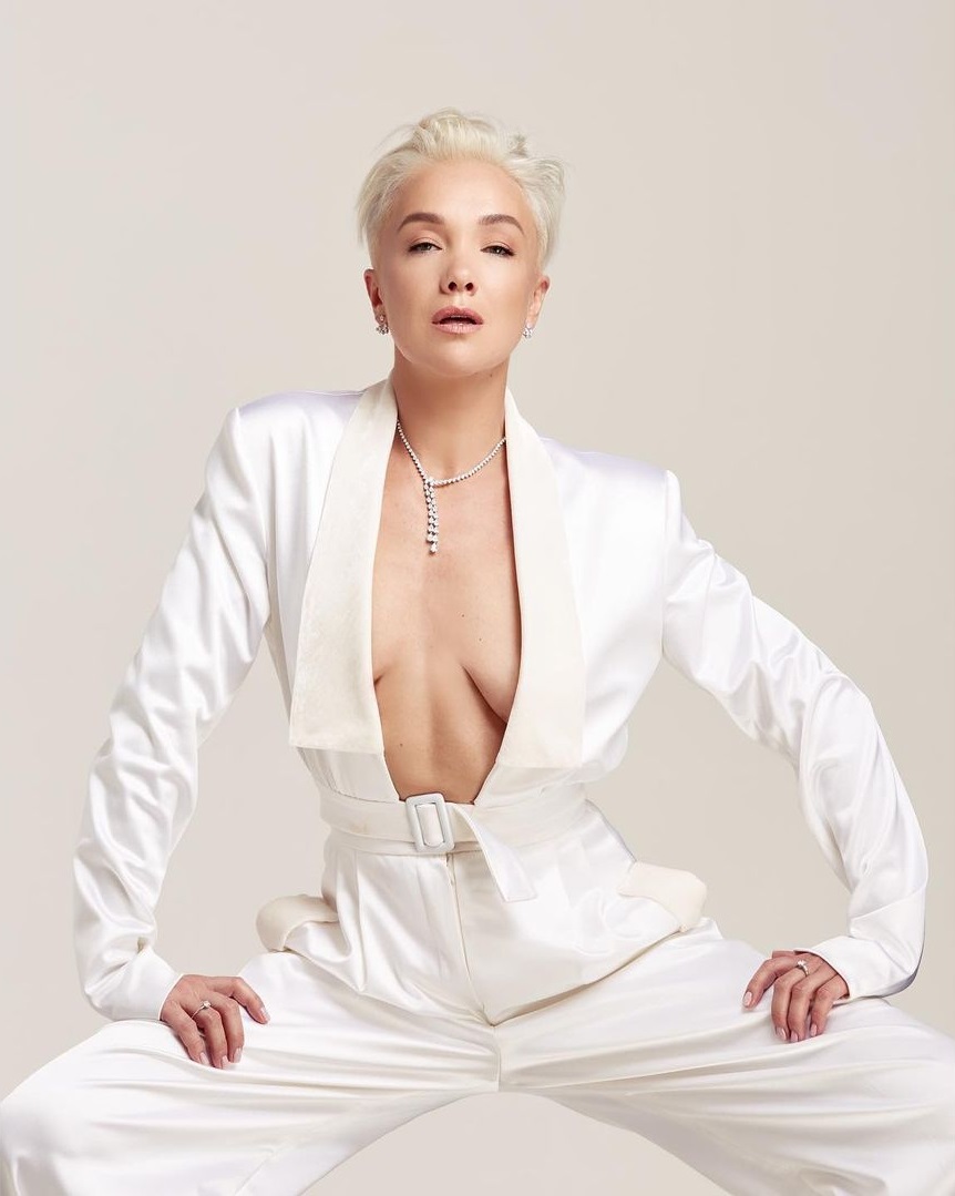 https://www.paparazzi.ru/upload/wysiwyg_files/newimg/1616415121%D0%B4%D0%B0%D1%80%D1%8C%D1%8F%20%D0%BC%D0%BE%D1%80%D0%BE%D0%B7.jpg